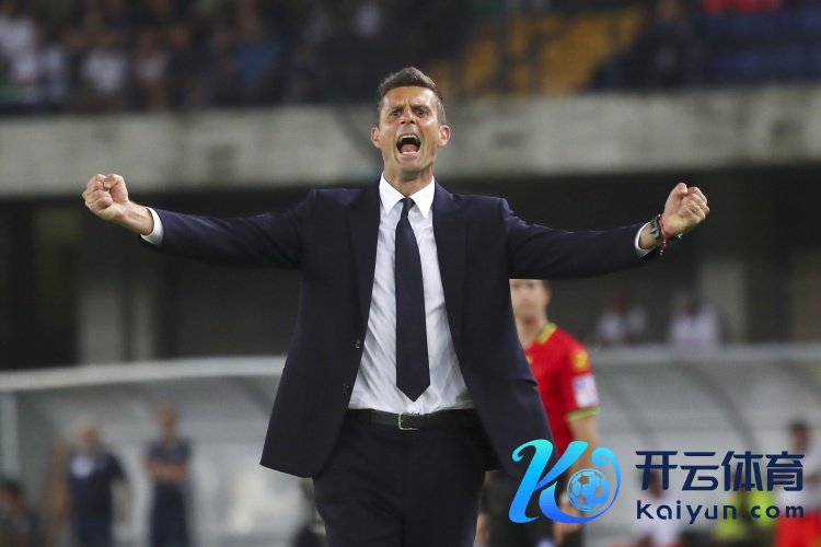 莫塔:咱们的领路配得上这场告捷体育集锦,K-图拉姆制造了一个精彩进球